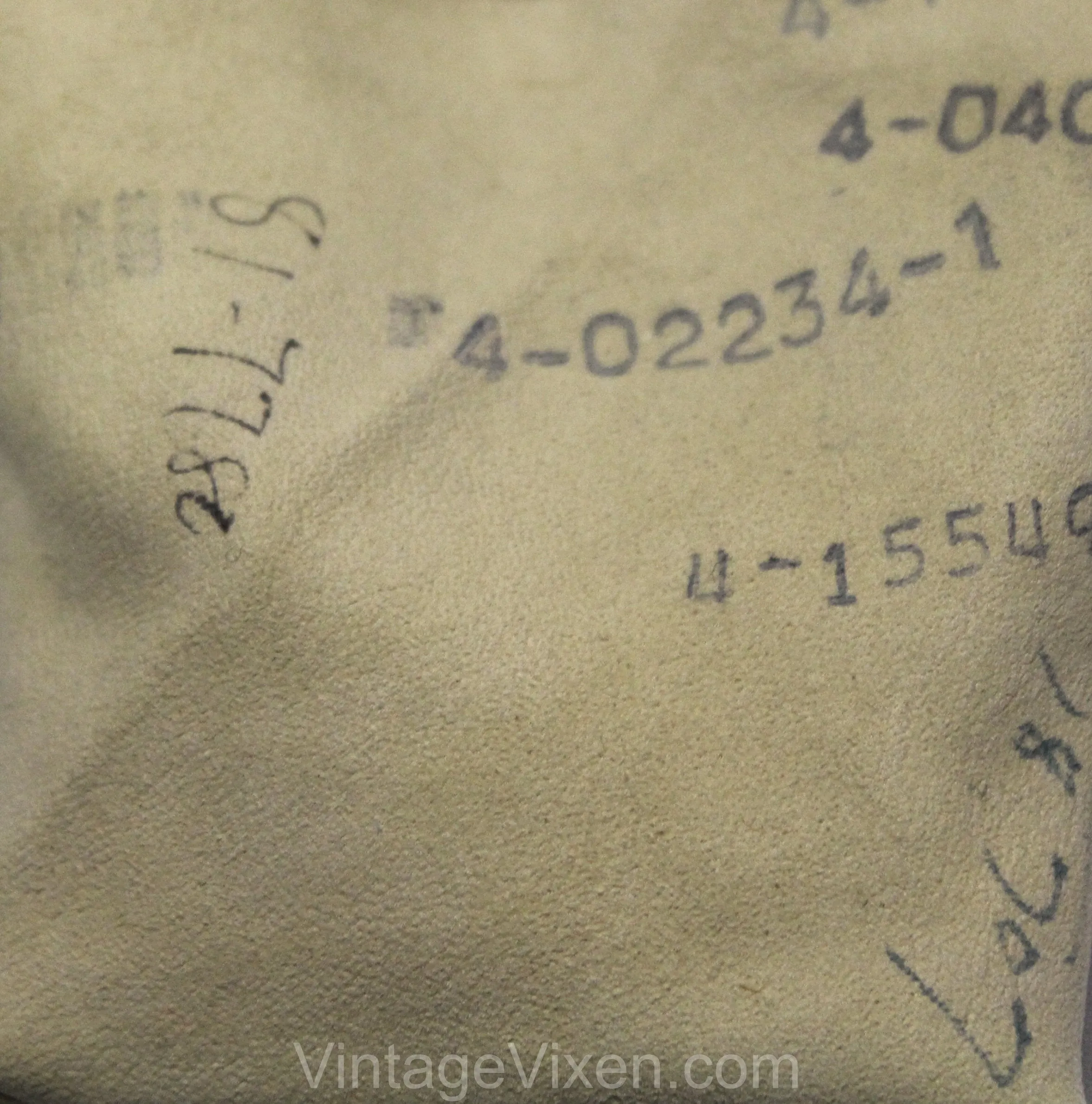 1930s Leather Gloves - Taupe Light Brown Suede 30s Pair of Gloves with Classic Stitched Points - Early Plastic Snaps At Wrist - 50306