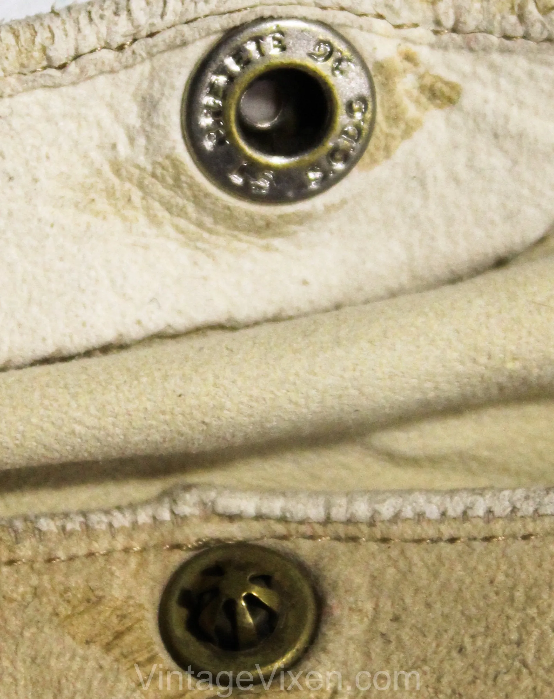 1930s Leather Gloves - Taupe Light Brown Suede 30s Pair of Gloves with Classic Stitched Points - Early Plastic Snaps At Wrist - 50306