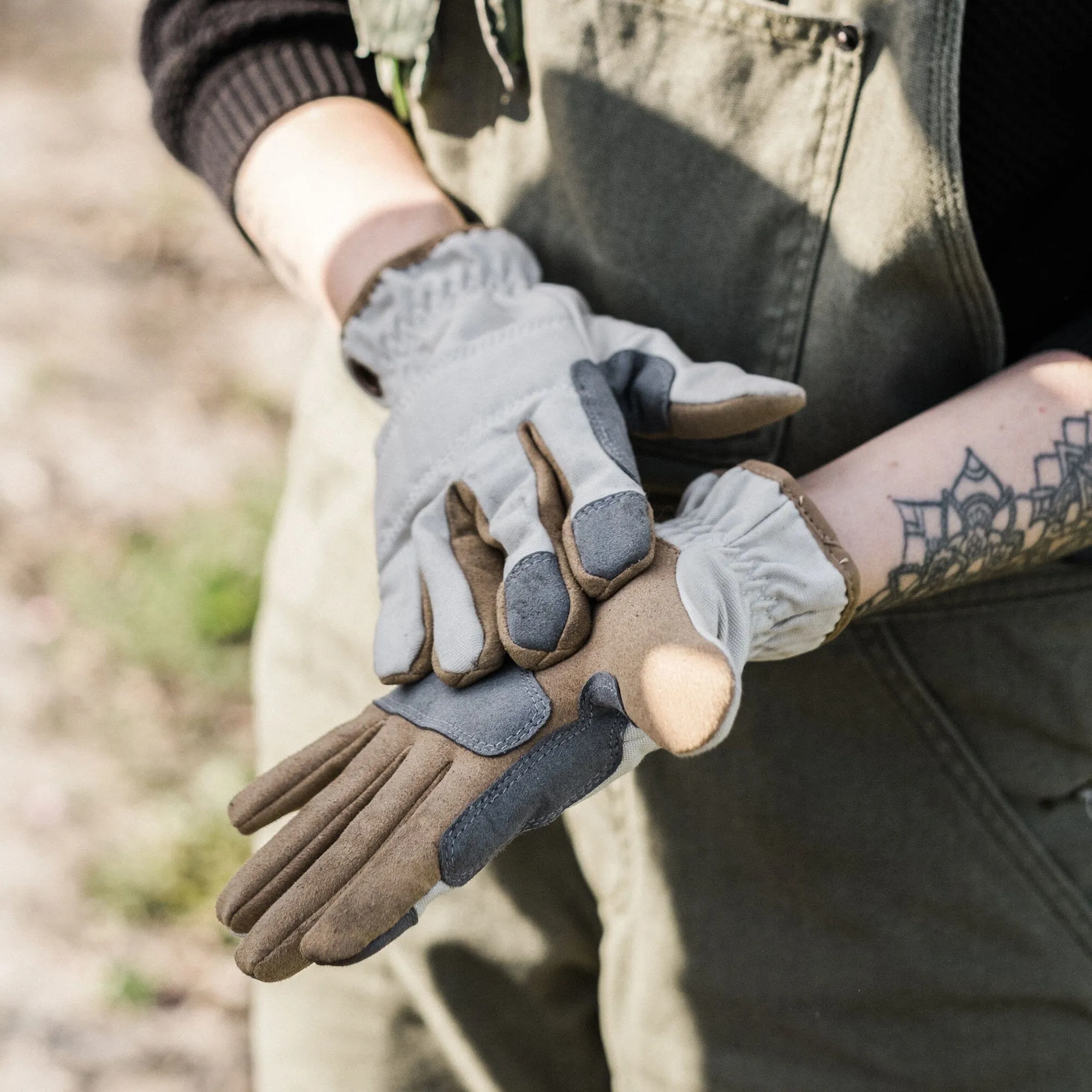 Leepa Garden Glove